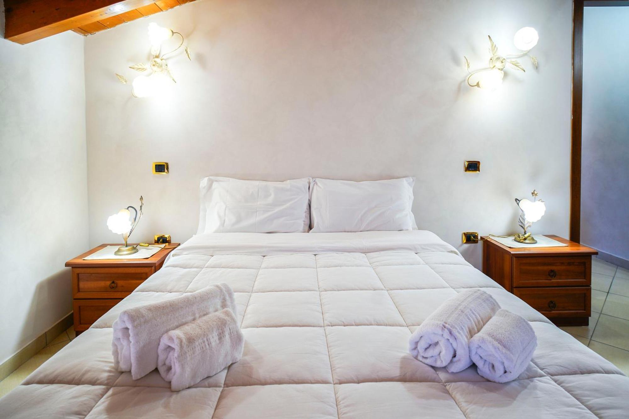 Tenuta Un Posto al Sole B&B Luxury Rossano Stazione Esterno foto